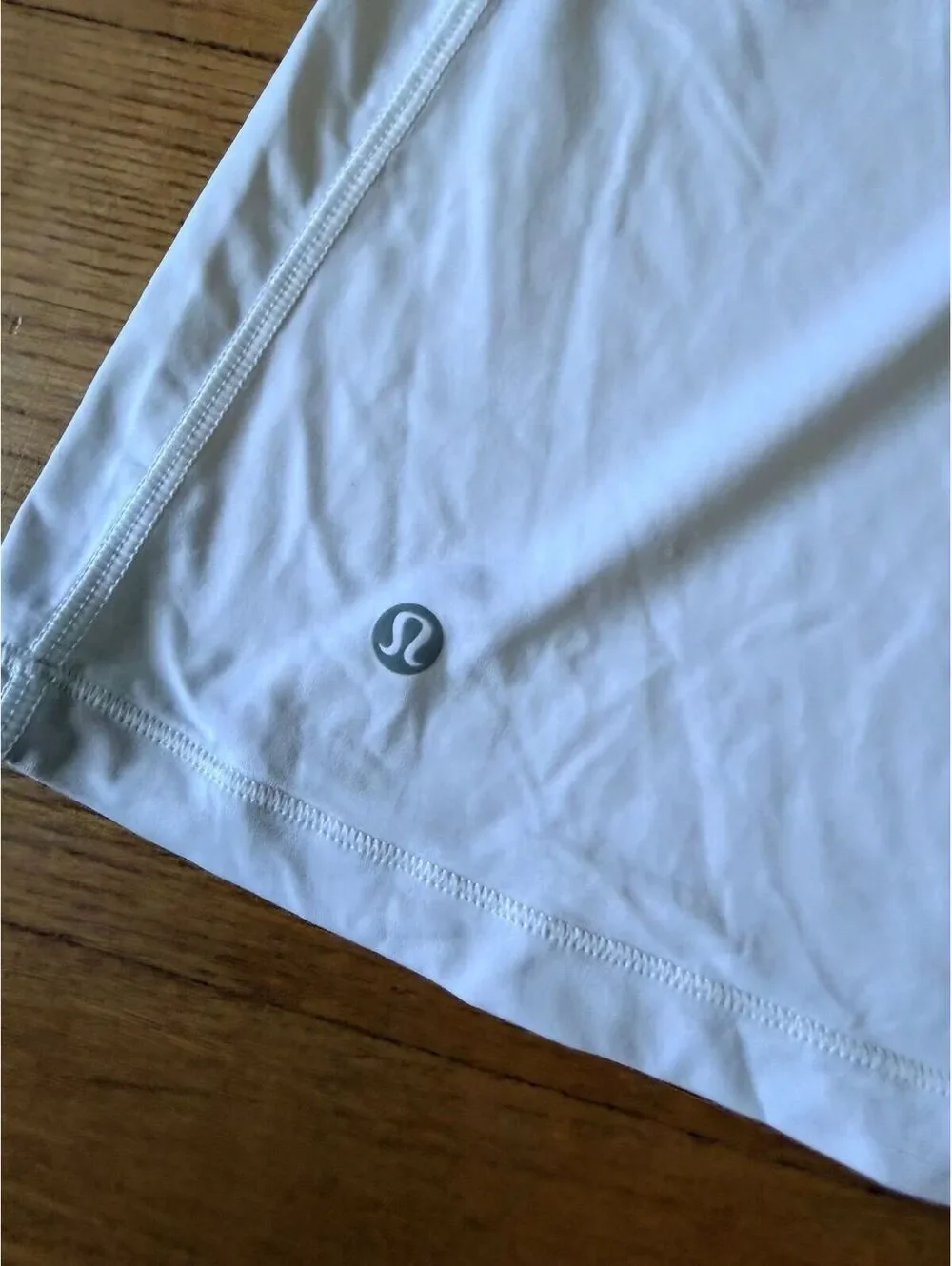 Lululemon Women's size 6 or S/M 2 in 1 Workout Tank Top White non-padded